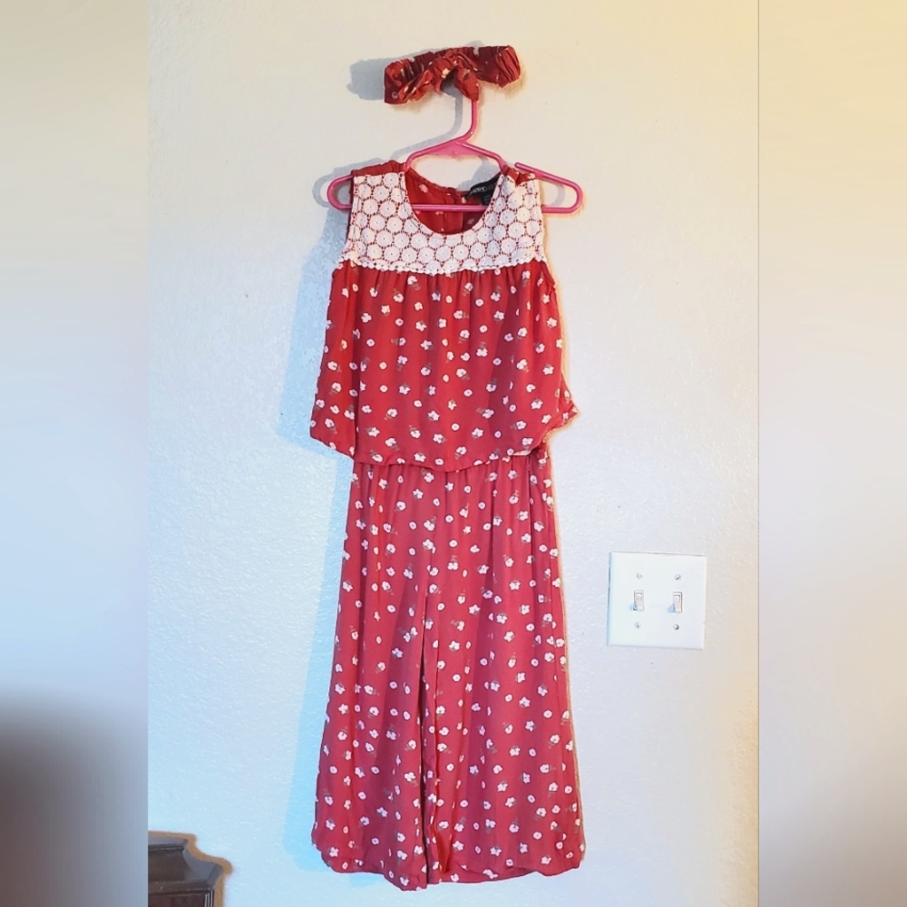 Sz 6 outfit with headband, pants, coral pink, floral, flowy Limited Too
